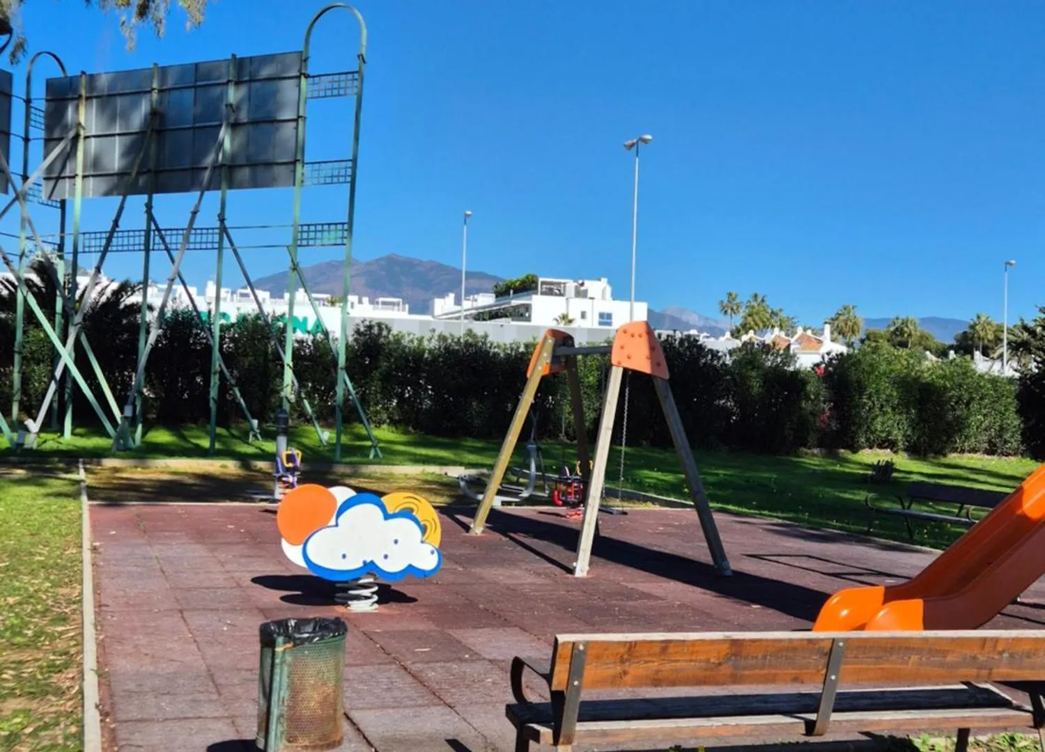 Marbella Costalita 1 Villa Estepona 0*,